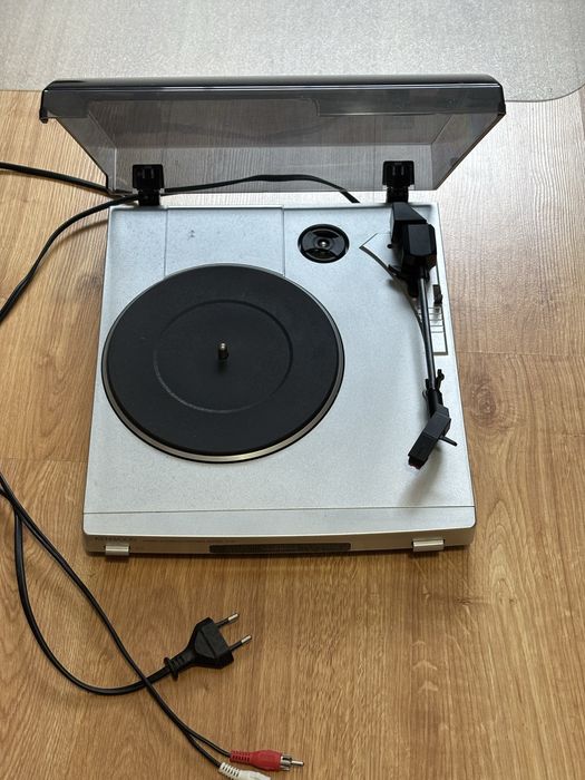 Gramofon Kenwood P-110
