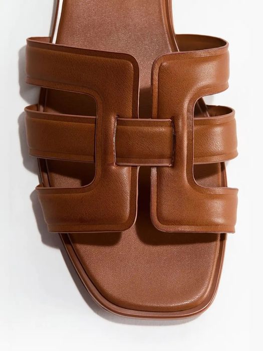 Brązowe klapki H&M sandały z kwadratowym noskiem