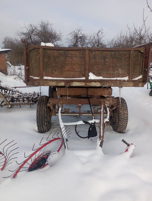 Юмз 6  та сільгоспзнаряддя