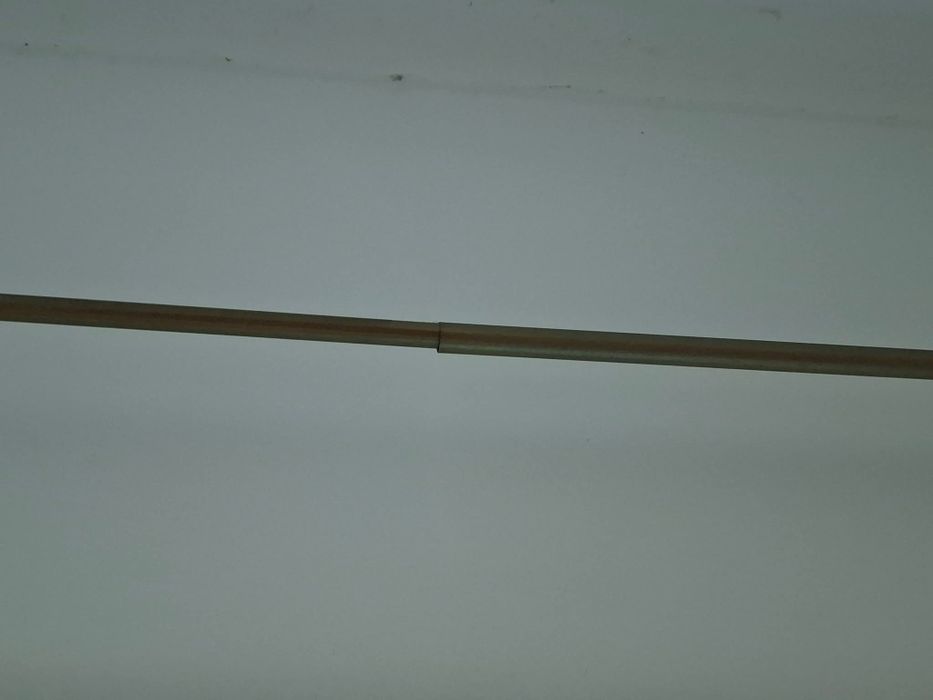 2 varões cor bronze para cortinas de argolas, do Gato Preto