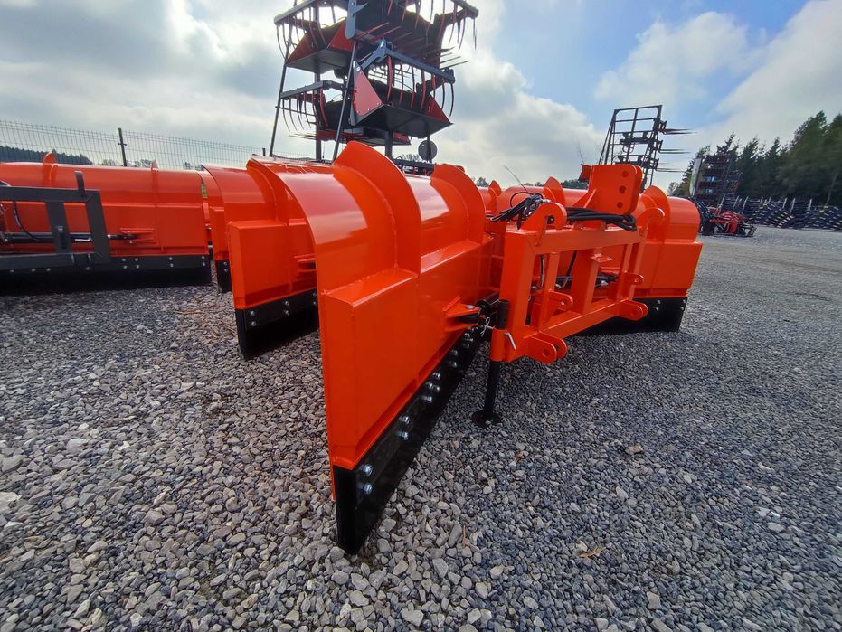 Duży mocny pług do śniegu do tura tuza skladany Metal Technik Dostawa