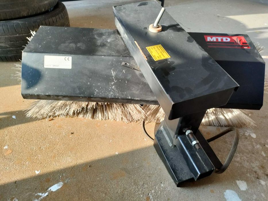 Zamiatarka szczotka MTD