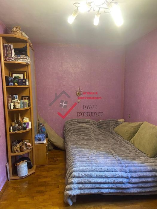 Продаж 3к квартири біля Конкорду