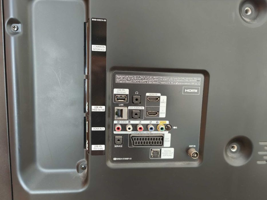 Televisão LED Samsung 40" UE40ES6100