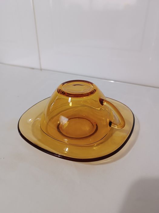 Conjunto 2 Chávena de Chá âmbar.. Antigas. Vareco França