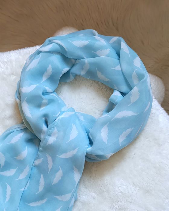 Szal damski wiosenny w liście