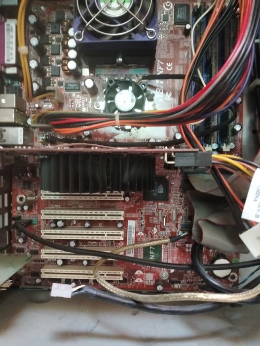 Sprzedam. Zlom. Komputerowy