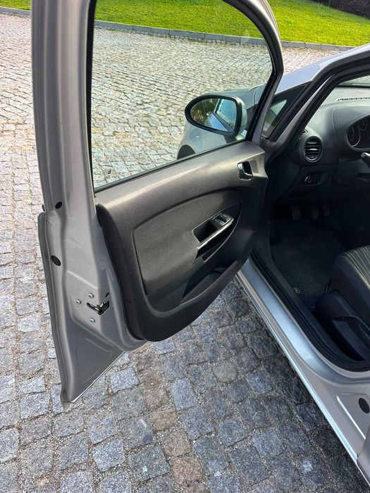 Opel Corsa D 1.2 Gasolina