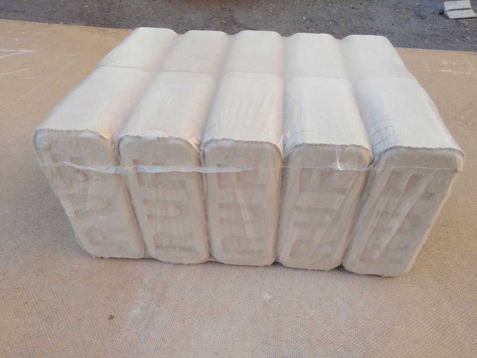 Топливный брикет Ruf дуба светлый , с корой, микс