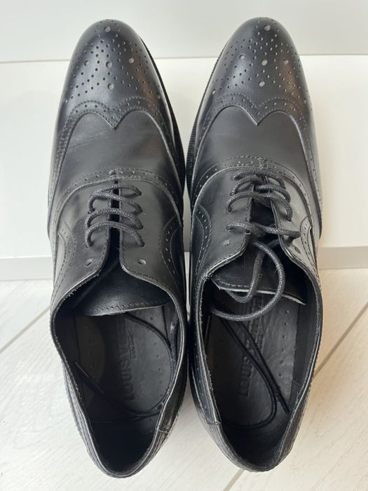 Louis Vuitton туфлі