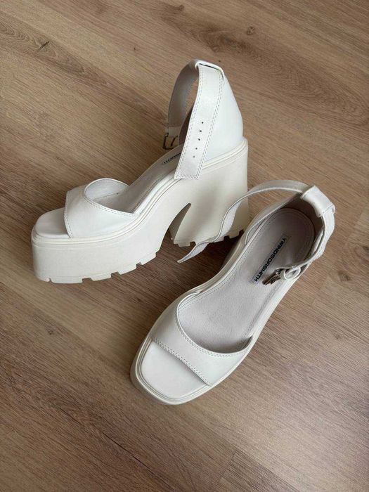 Босоніжки WINDSOR SMITH, 38 розмір