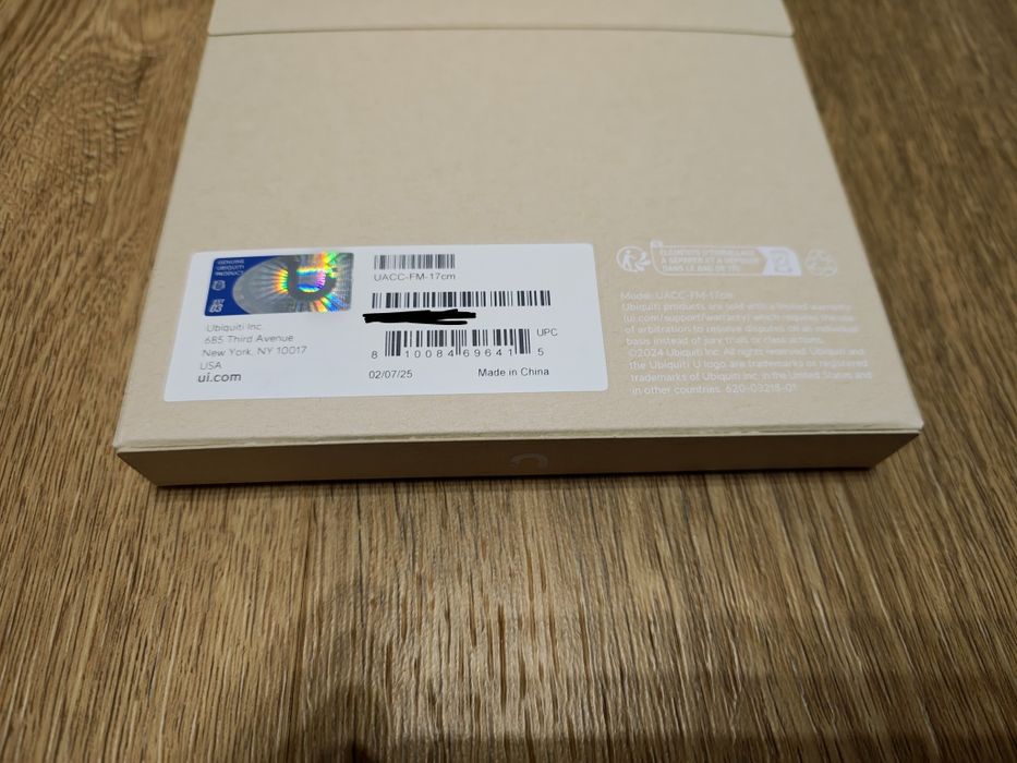 UCG-MAX-NS - Ubiquiti Cloud Gateway Max + gratis