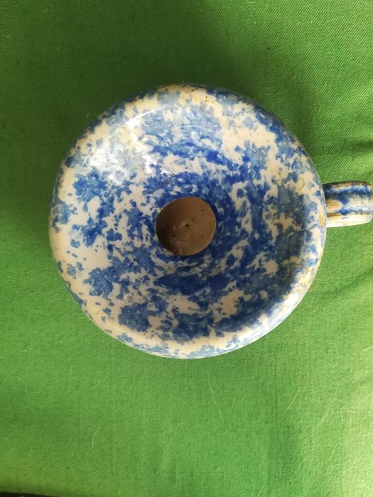 Peça em cerámica com  100 anos.