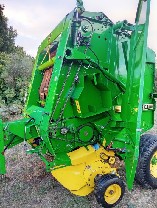 Enfardadeira de rolos John Deere 580