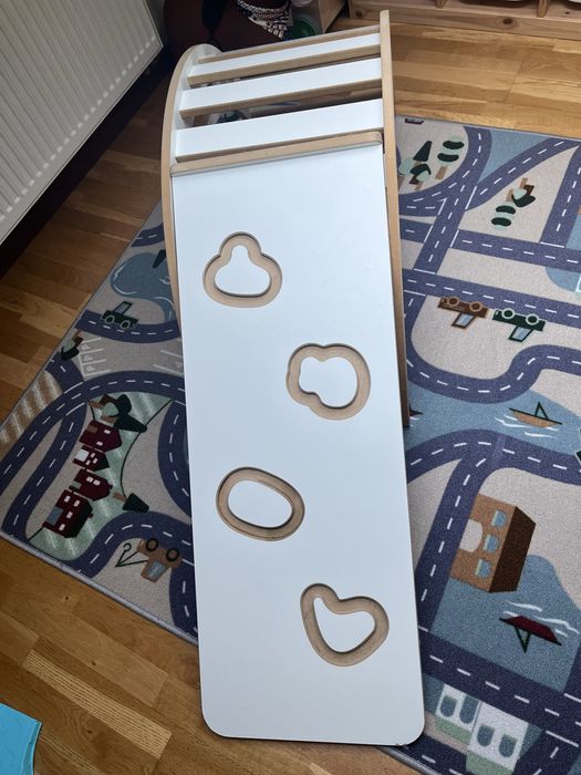 Montessori bujak ze zjezdzalnia