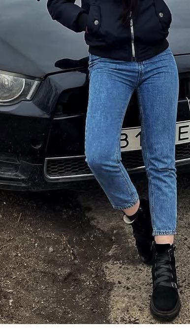 Штани жіночі джинсові