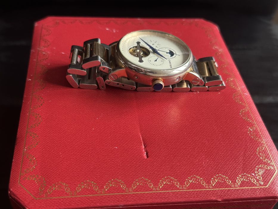 Продам часы Cartier