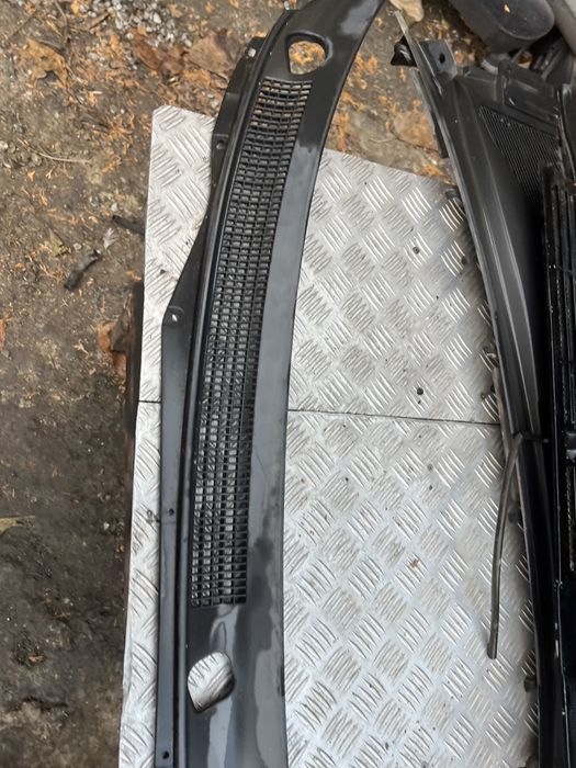 Жабо пластик под лобовое Mitsubishi Pajero Sport Паджеро спорт год 05