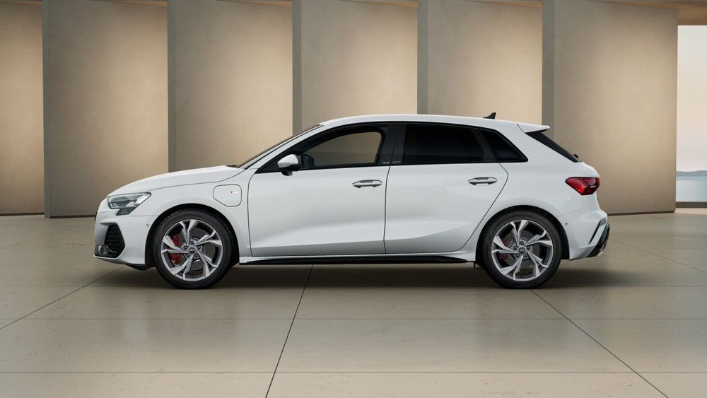 Audi A3 Sportback S line 45 TFSI e 200(272) kW(KM) S tronic