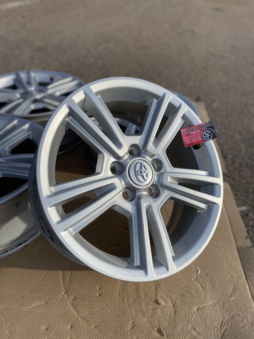 дискі 5x114.3 R17 Toyota corola camry avensis