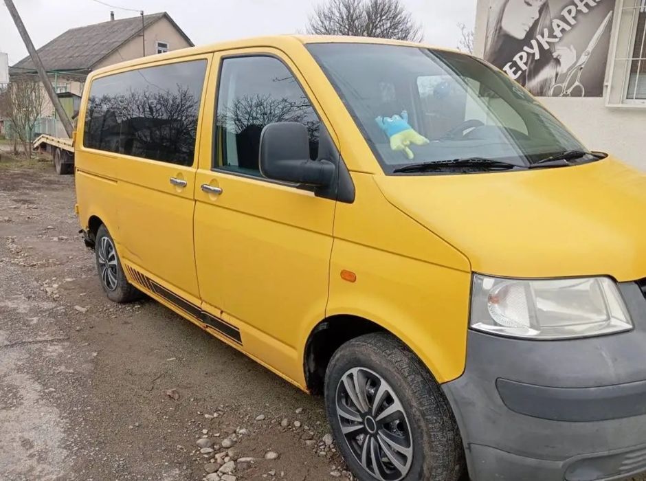 Фольксваген Т5 грузо пасажир 1,9