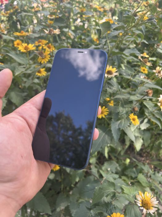 продам iphone 12 128 gb