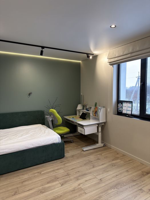 Новий будинок з дизайнерським ремонтом | ВСІ КОМУНІКАЦІЇ