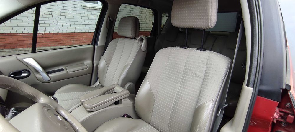 Renault Megane Scenic 2003