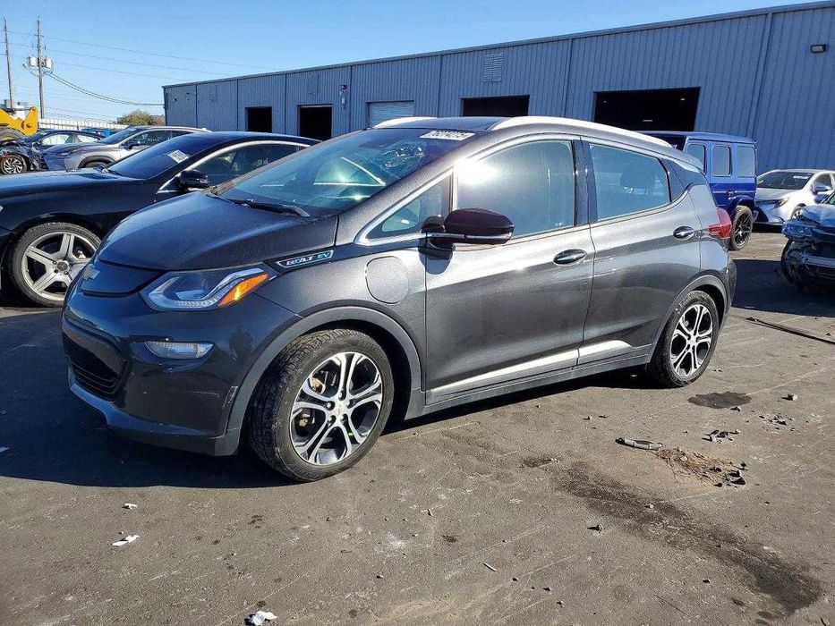 Бампер Chevrolet Bolt Розборка Шевроле Болт запчастини до Chevrolet Bolt