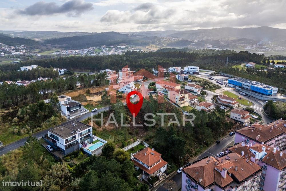 Terreno / Para Construção / Área Total de 574m2 / Aceita Permuta / Tel