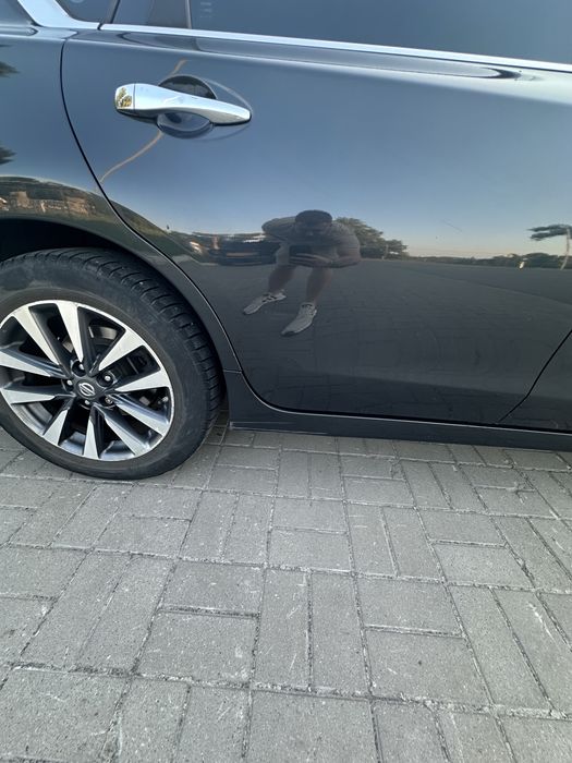 Продам nissan altima