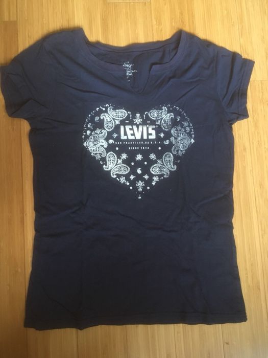 Granatowa koszulka Levis