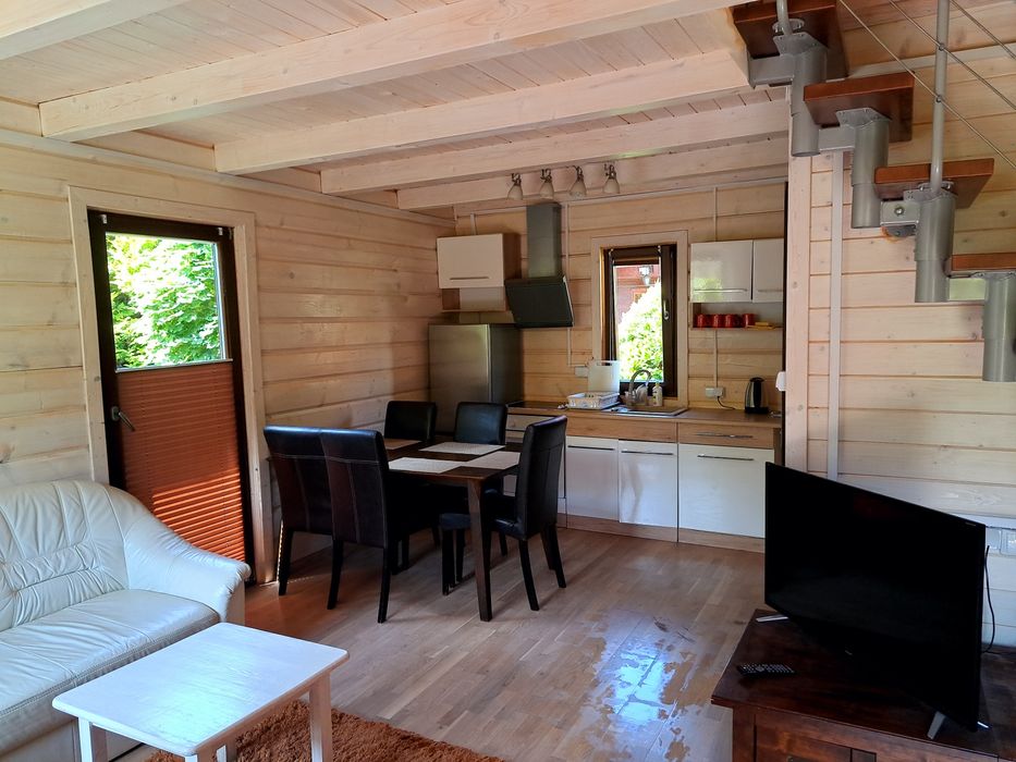 Domki nad morzem z ogródkami 600m od plaży w Ostrowie kolo Karwi