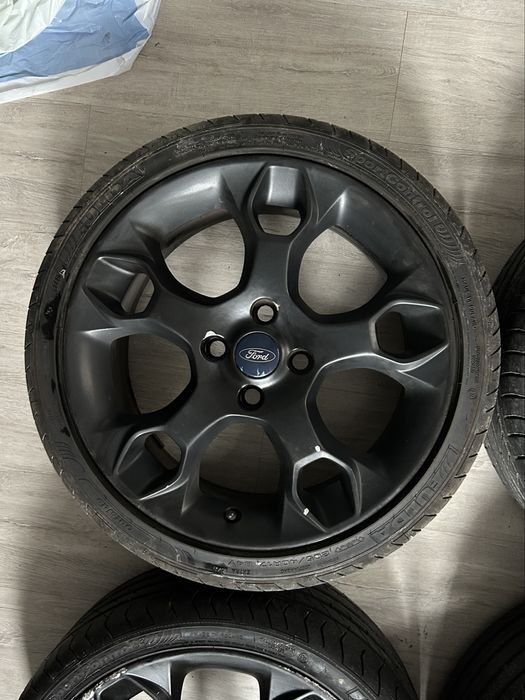 Oryginalne Felgi Ford 17" 4x108 (Fiesta ST / B-Max) 7Jx17 ET47.5 + Opony