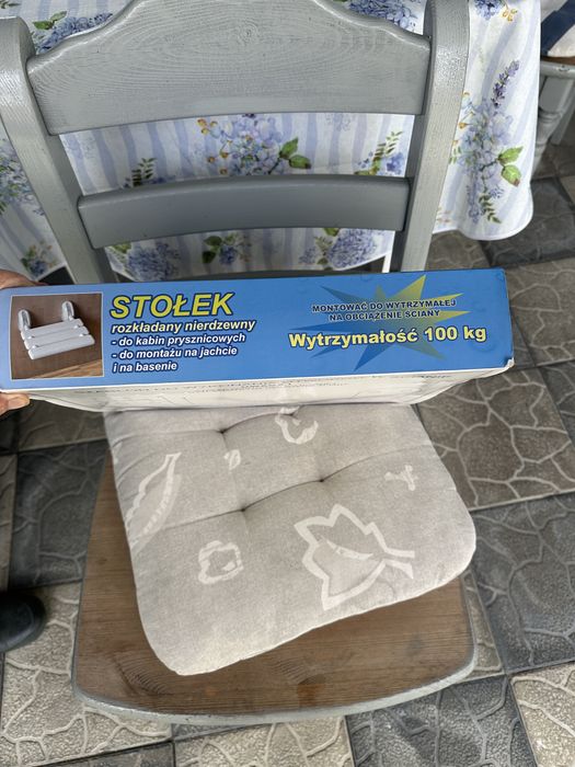 Stołek Taboret rozkładany pod prysznic