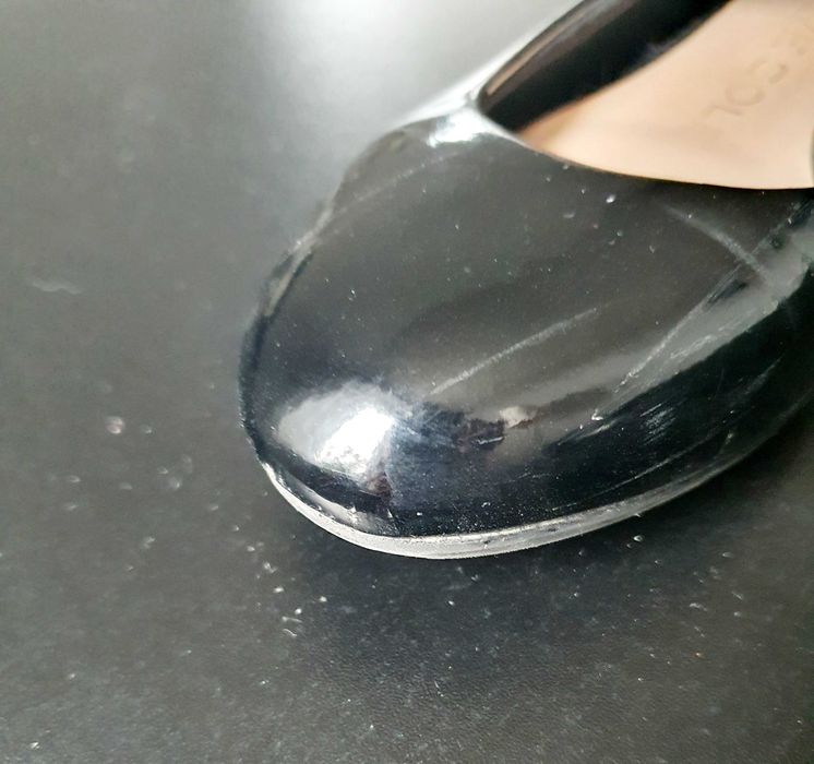 buty czarne lakierki baleriny zapinane Mary–Jan