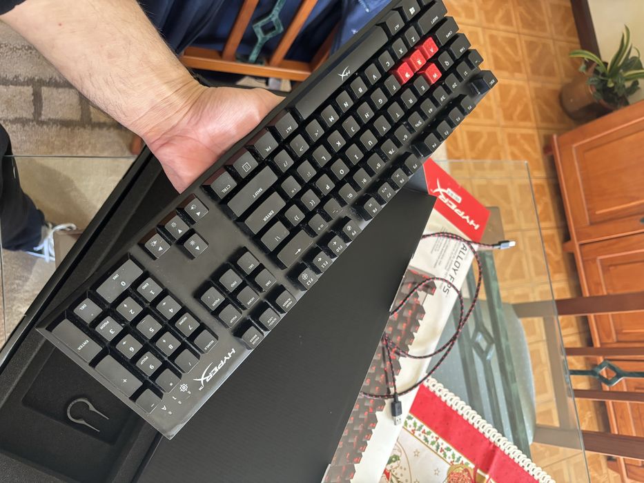 Teclado mecanico hyperx
