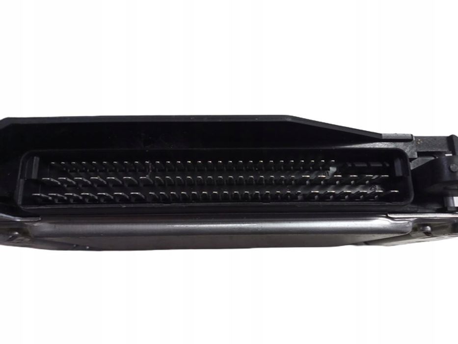 komputer silnika ecu vw passat variant b5 (3b6) 8d0907389a 1.9l diesel 74kw