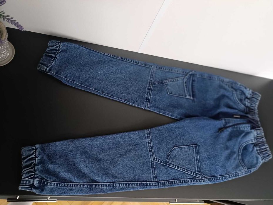 Джинси  130-134 розмір