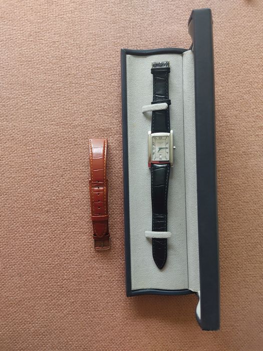 Годинник жіночий" LONGINES"( в рідному футлярі)