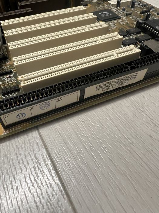 Retro plyta główna