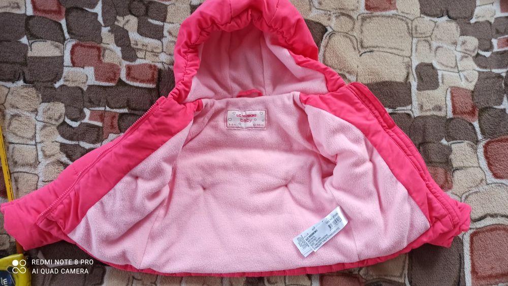 Курточка для дівчинки 62 р