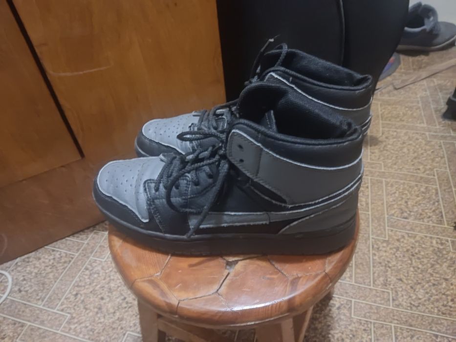 Взуття на хлопчика