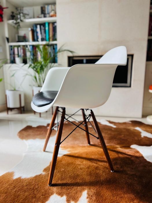 Cadeira Vitra Eames em branco - Daw