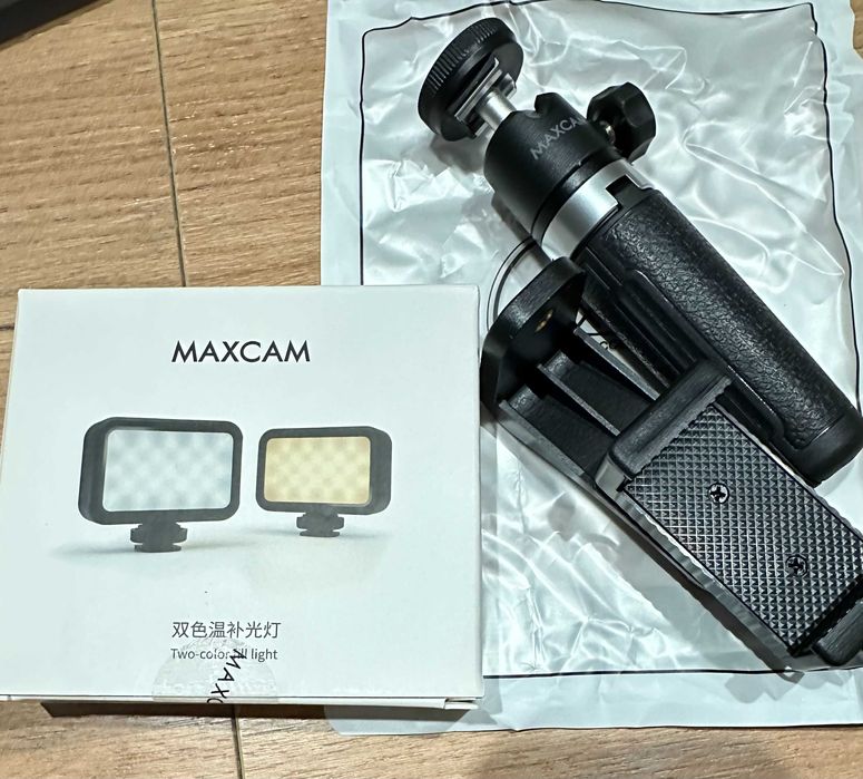 MAXCAM Dwukolorowa lampa wideo LED