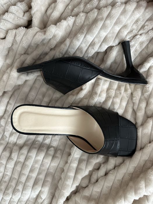 Туфельки нові 37 розім