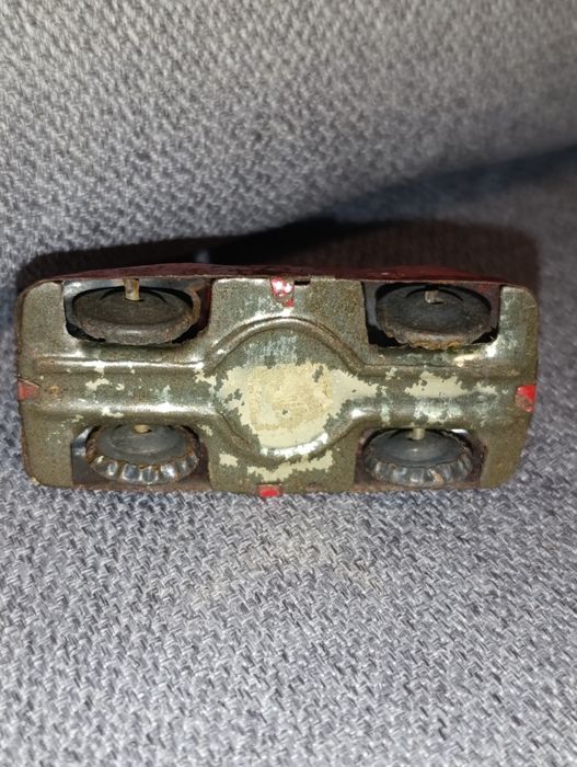 Carro em Chapa Pulga AML de 1950