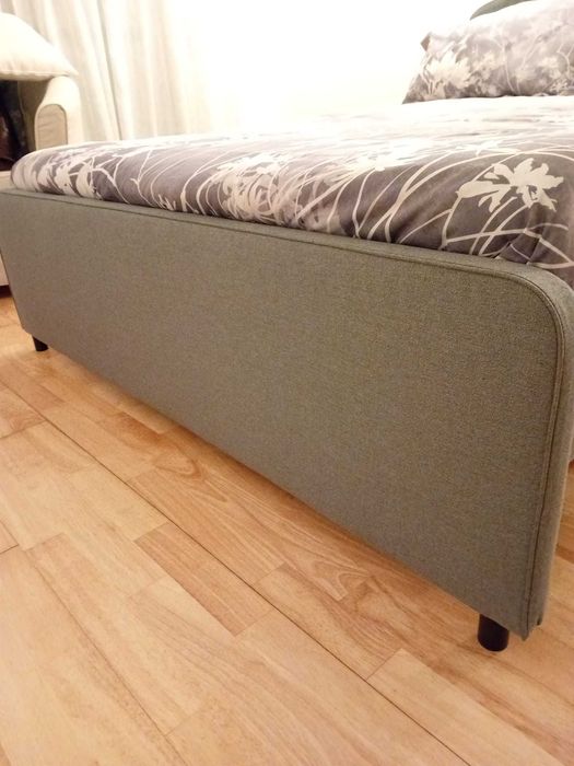 Cama casal HAUGA Cinzenta [IKEA] com colchão