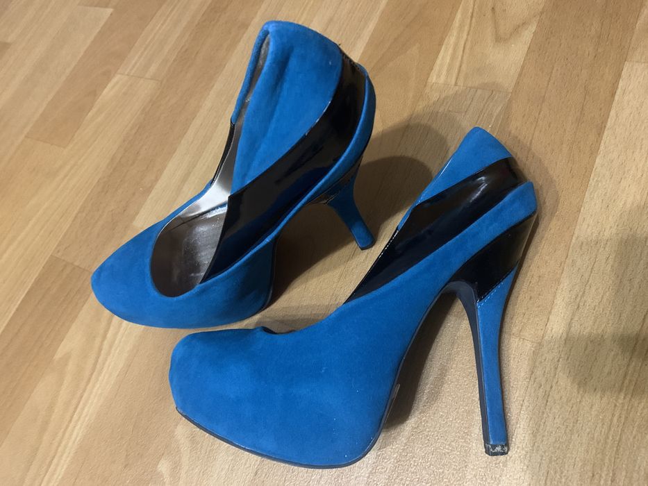 Нові туфлі для  р.38-39