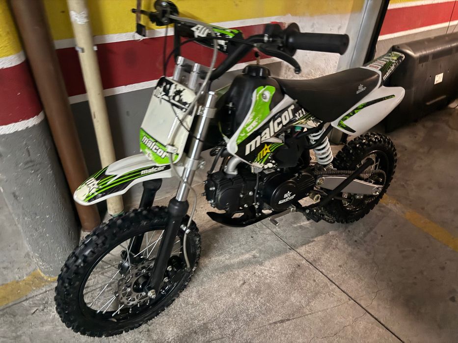 Pit bike Malcor   125 cc 4 tempos, igual a nova, andou uma vez..
